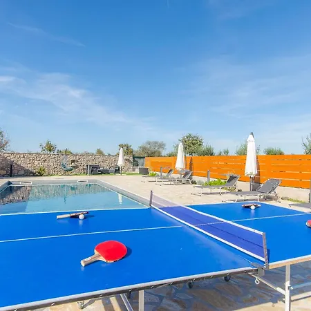 Waterfall Krka Vila Bogatic