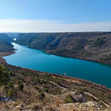 Βίλα Waterfall Krka