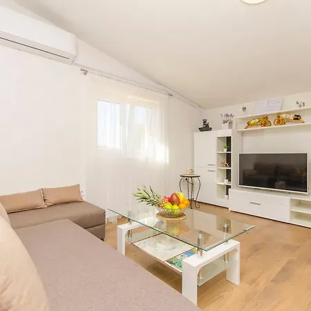 Waterfall Krka Villa *