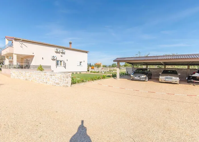 Waterfall Krka Villa Bogatić